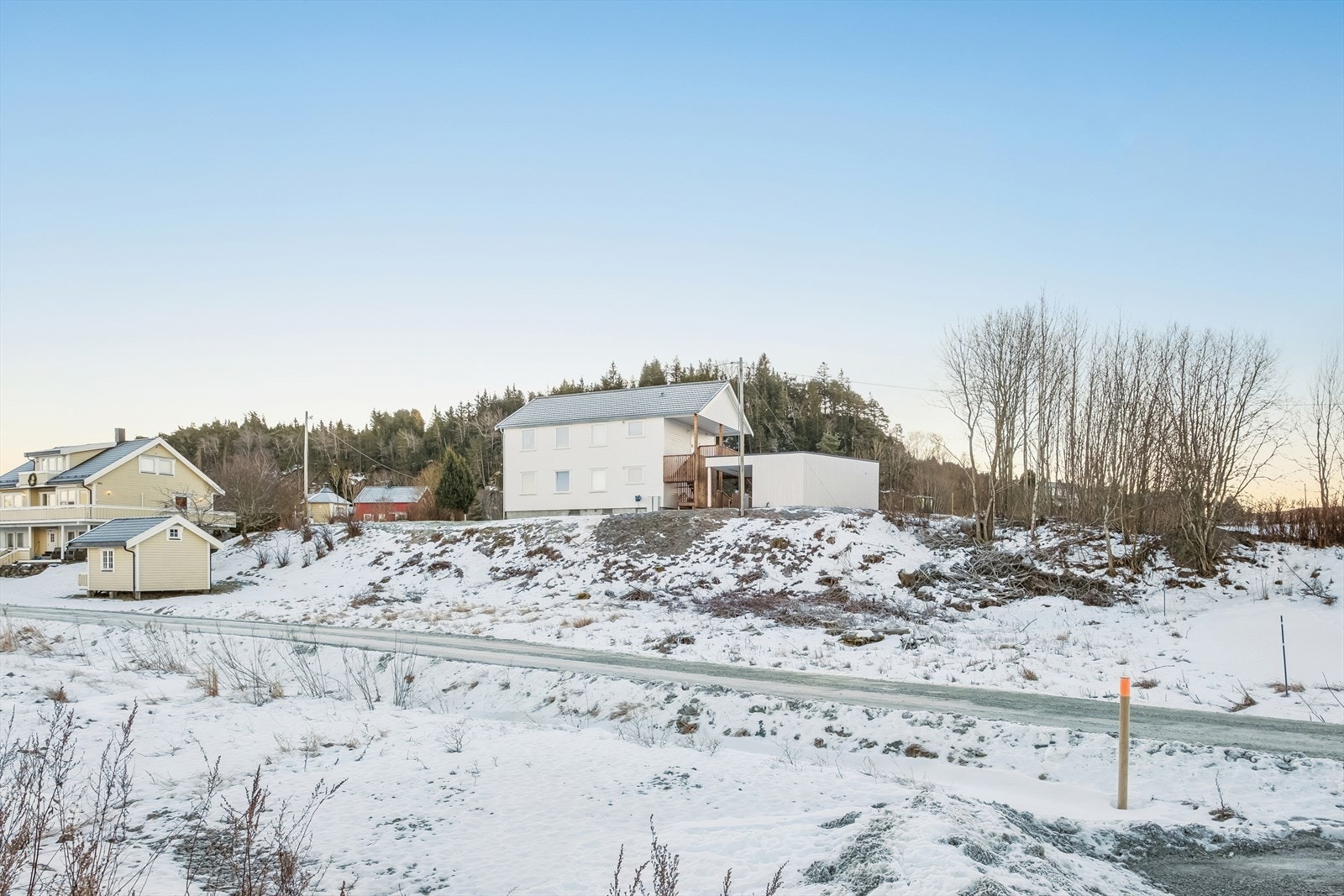 Full kommuneplan kan bli tilsendt ved henvendelse til megler. Galleribilde