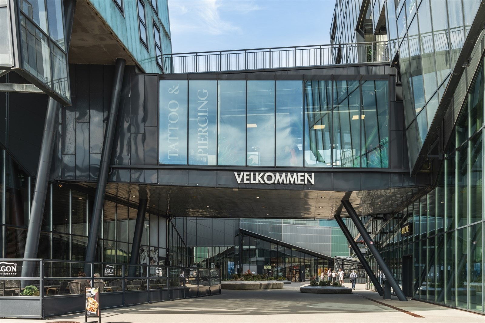 Med over 200 virksomheter mellom Åsane Storsenter og Horisont er mulighetene mange! Galleribilde