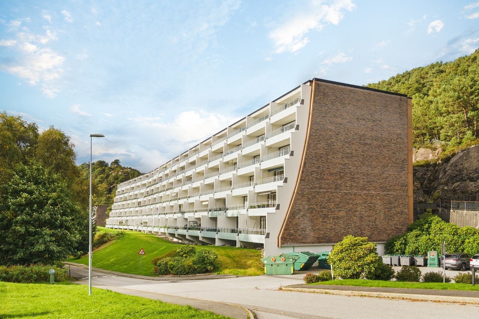 Her bor du rolig og tilbaketrukket på Tertnes, med nærhet til flere hverdagslige fasiliteter. Galleribilde