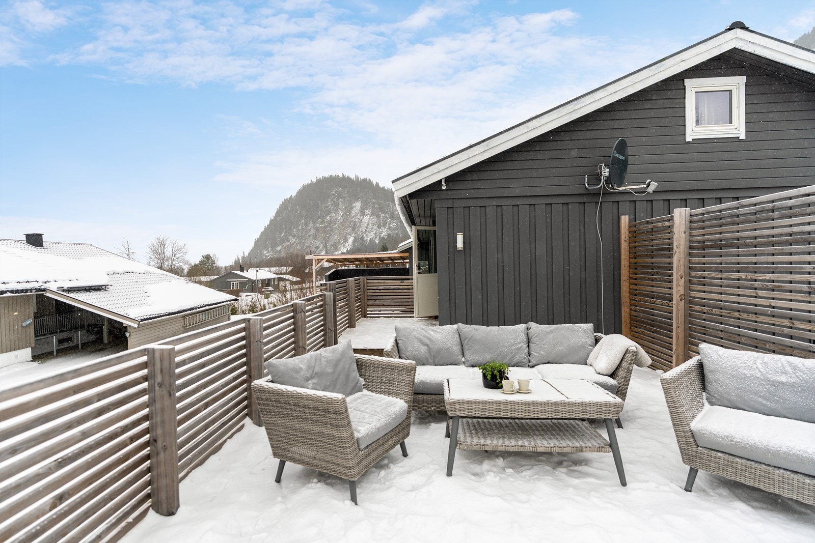 Solrik terrasse på ca. 34 kvm Galleribilde