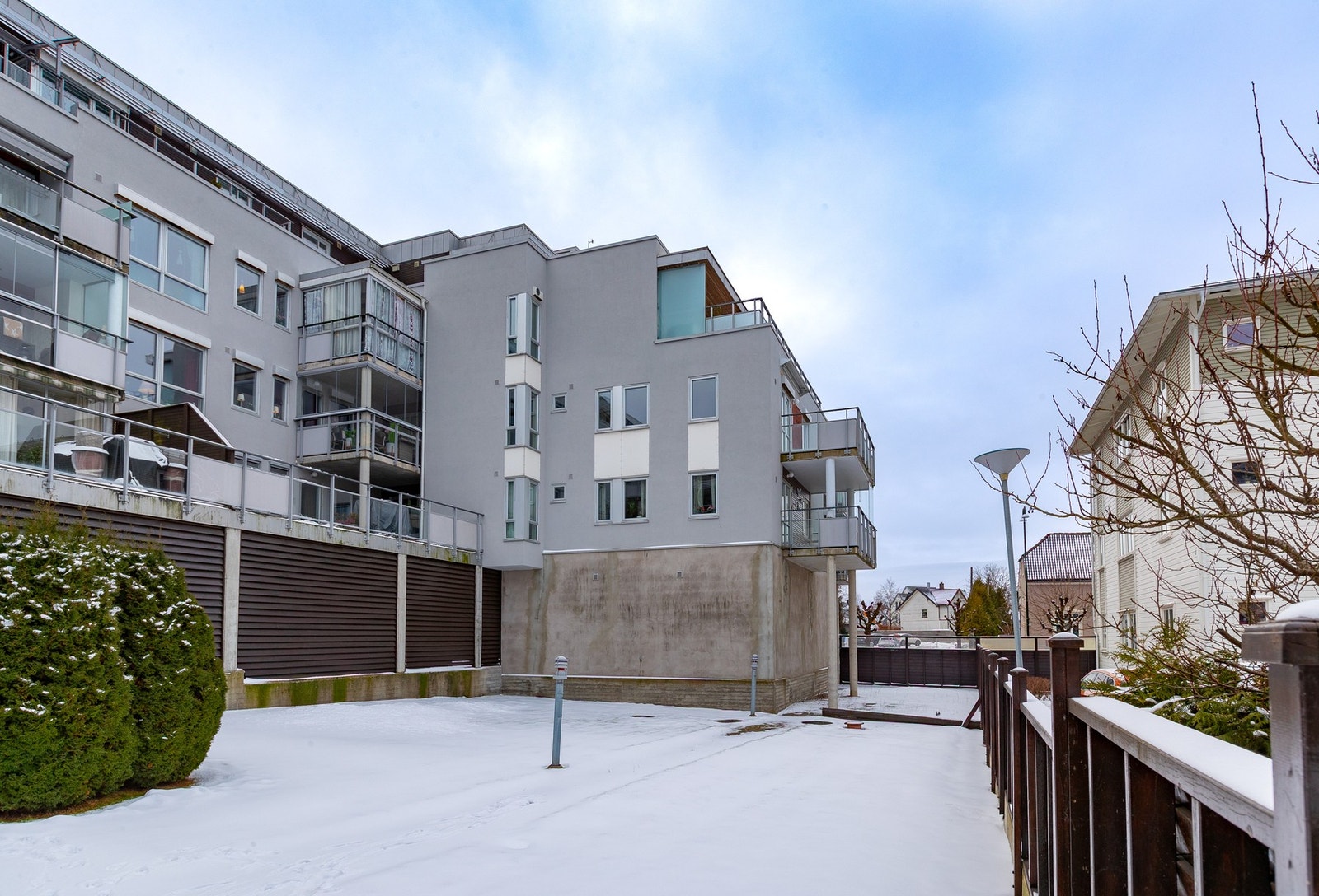 Helge Børsand i Holmskau & Partners gleder seg til å vise deg selveier'n midt i sentrum Galleribilde