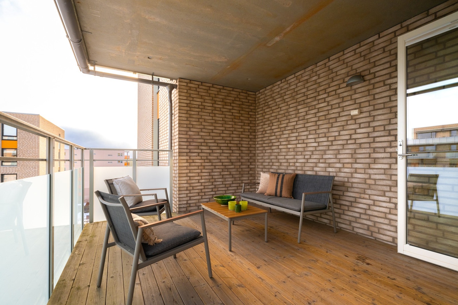 Her er alt lagt til rette for å nyte varme sommerdager og sene sommerkvelder i hyggelige lag. Galleribilde