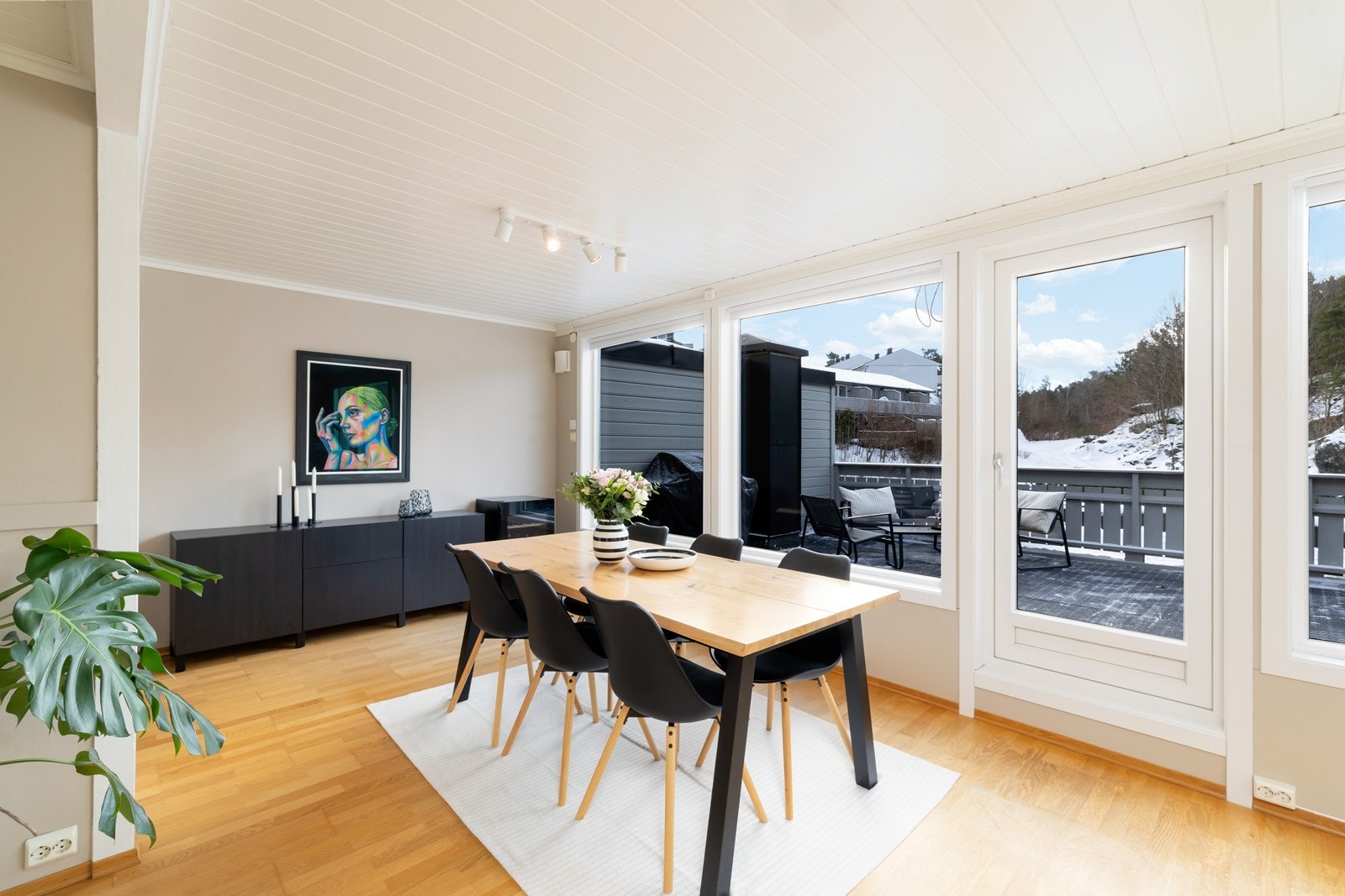 Plass til spisebord i stue Galleribilde