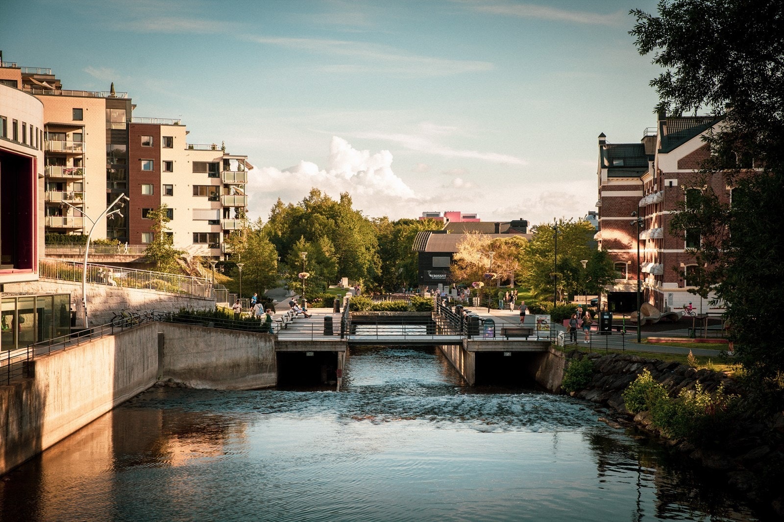 Badeplassen i Nydalen ligger rett i nærheten av leiligheten. Galleribilde