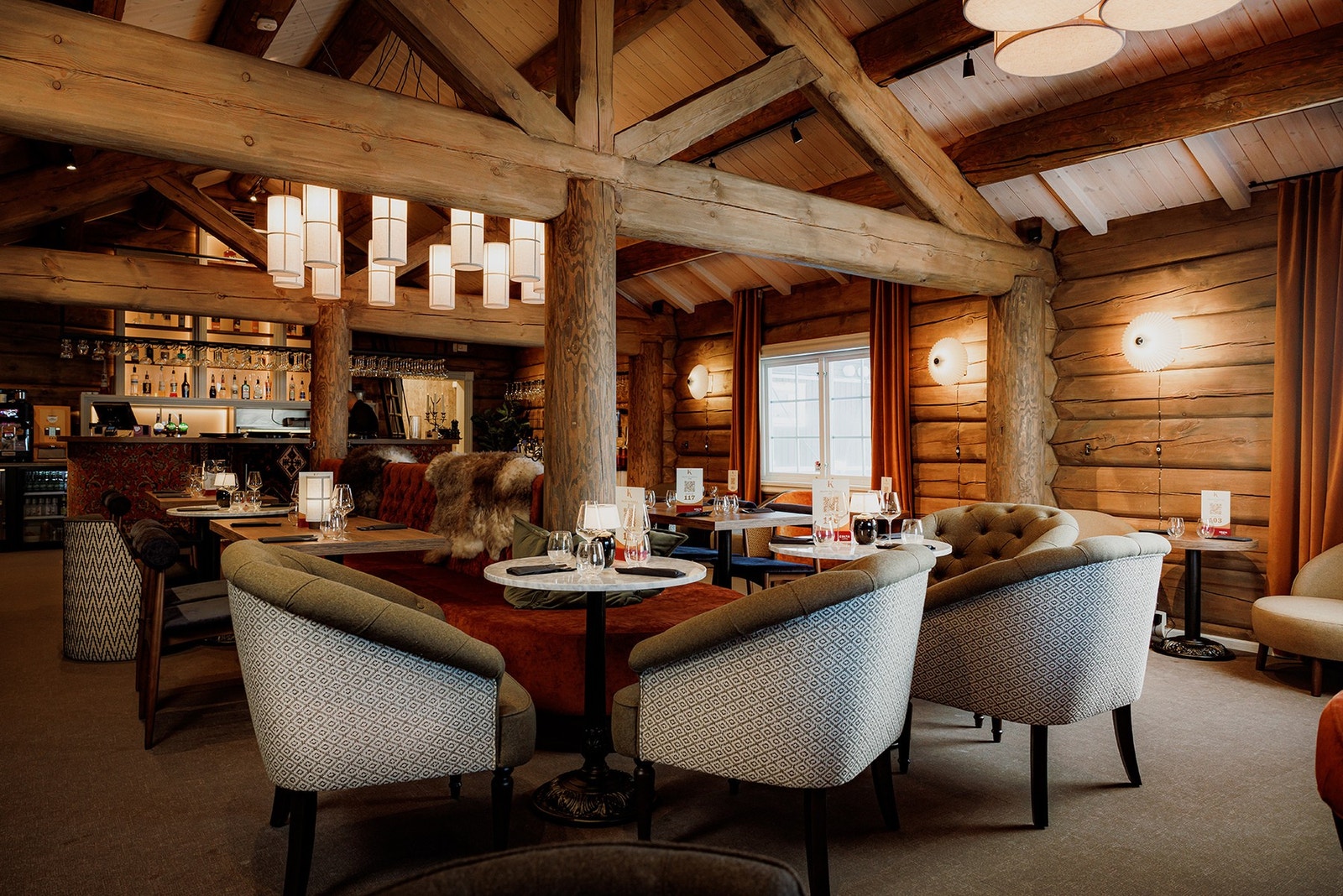 Flotte Kikut Bistro ligger rett ved Kikut Alpin Lodge og har en svært behagelig atmosfære. www.skigeilo.no/kikut-bistro Galleribilde