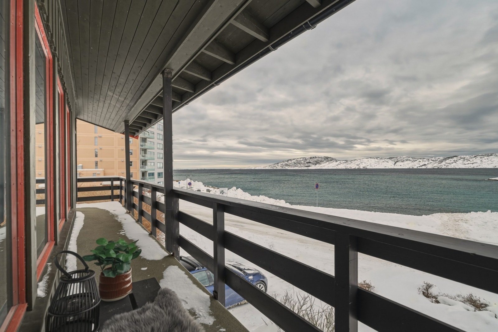 Veranda. Galleribilde