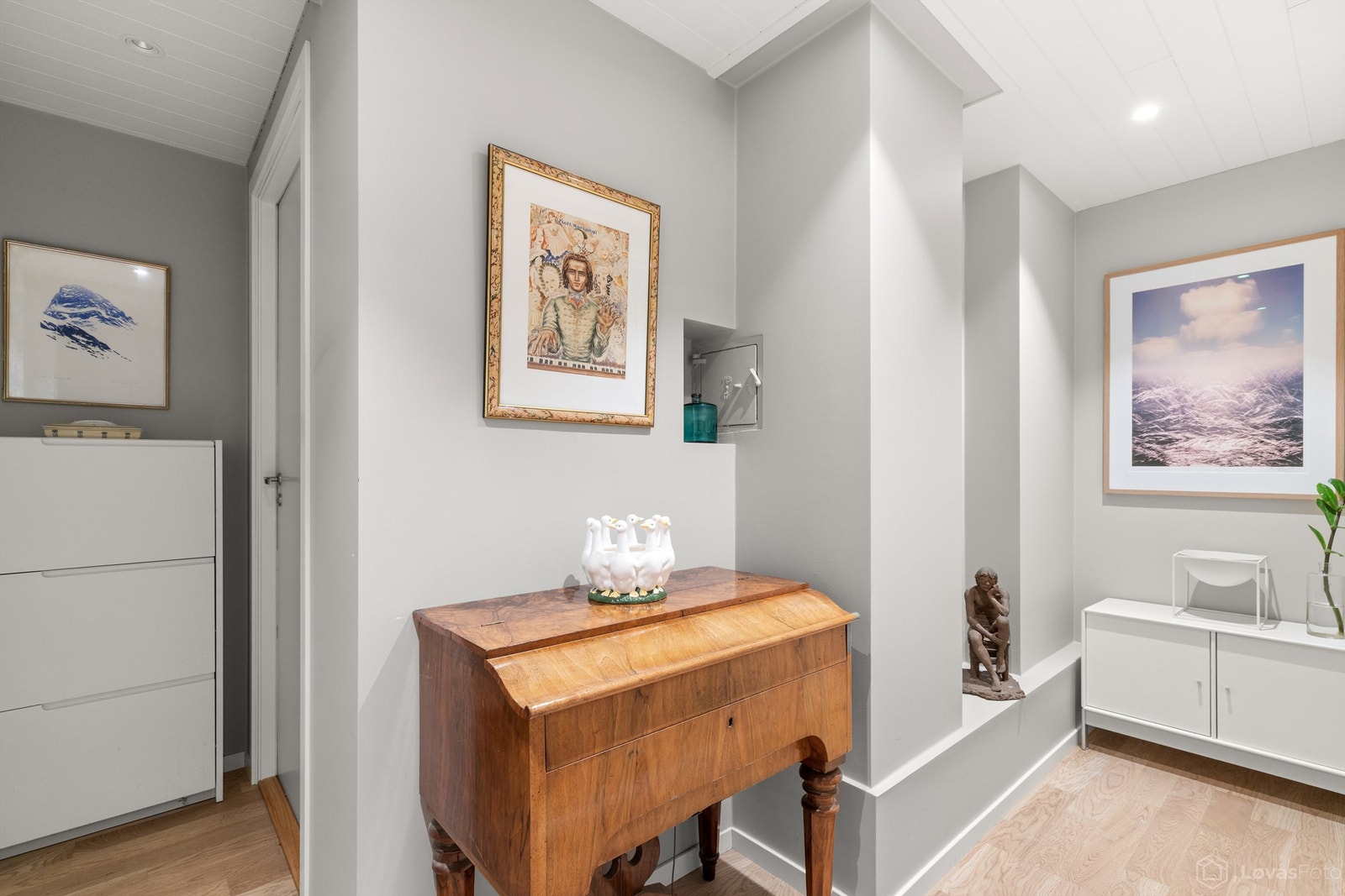 Kjelleren ble pusset opp i 2023 og som resten av huset holder en meget tidsmessig standard. Galleribilde