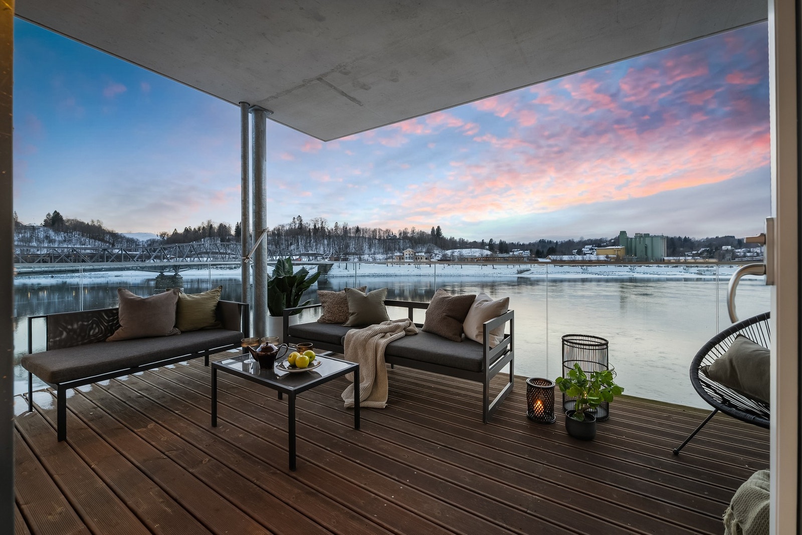 Velkommen til Torget 18, Presentert av Hans Christian Gjestvang og Hannah Douglas v/Privatmegleren Park. Galleribilde