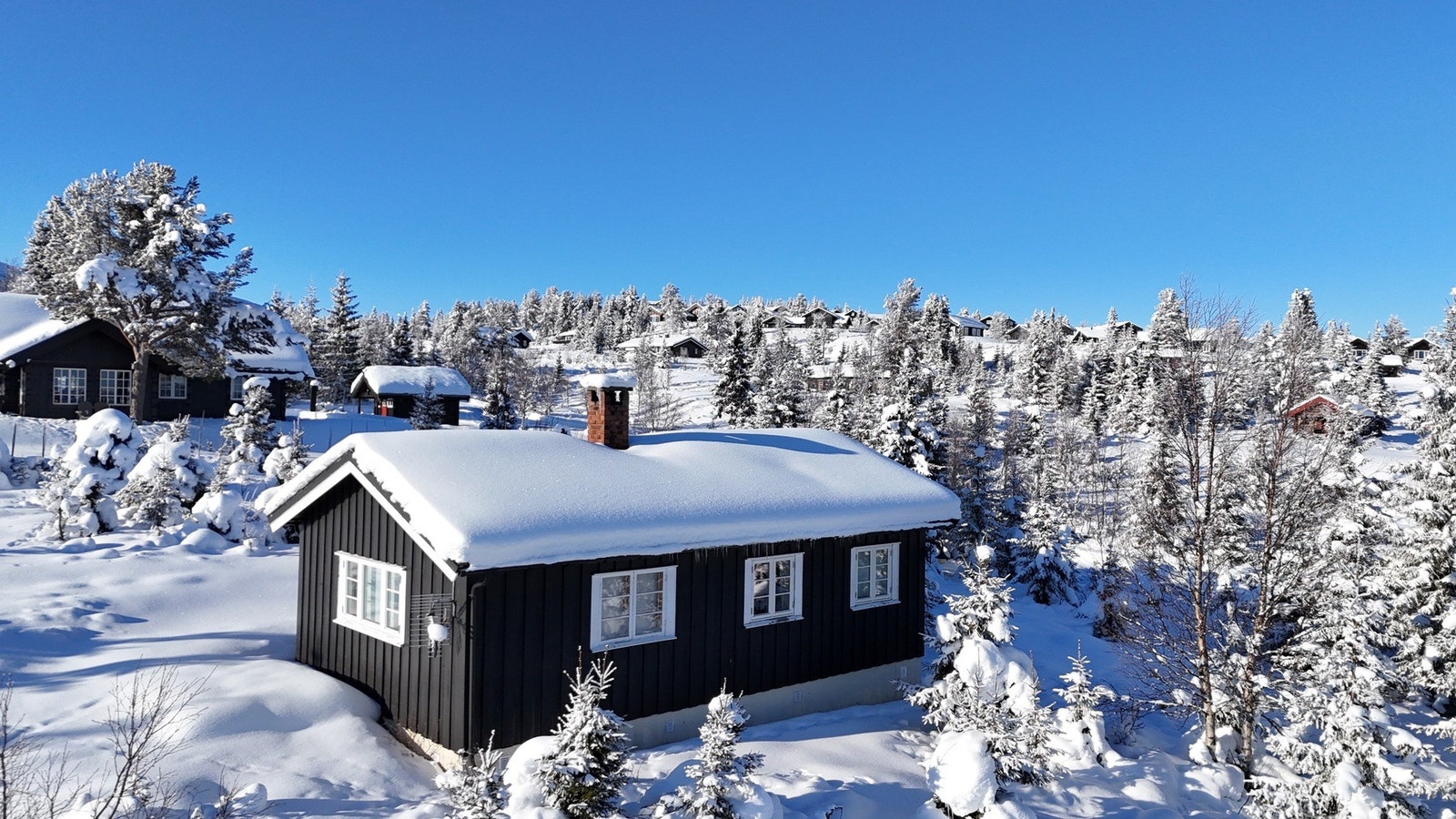 En koselig hytte med en meget god beliggenhet i Bjødnalie på Golsfjellet. Galleribilde
