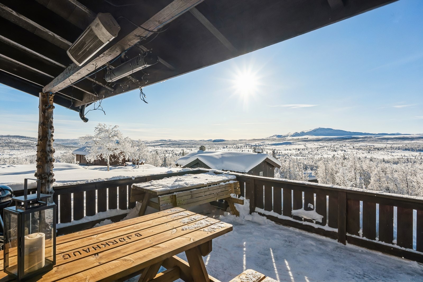 Med sin idylliske beliggenhet midt i et vakkert turområde ligger alt vel til rette for opplevelsesrike dager på fjellet. Turterrenget passer godt for alle, også for små barneføtter. Galleribilde