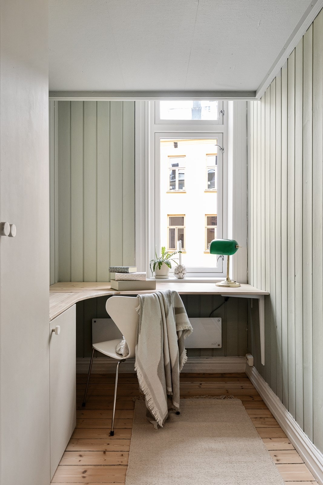 Rommet fungerer ypperlig som et kontor, gjesterom eller soverom. Galleribilde