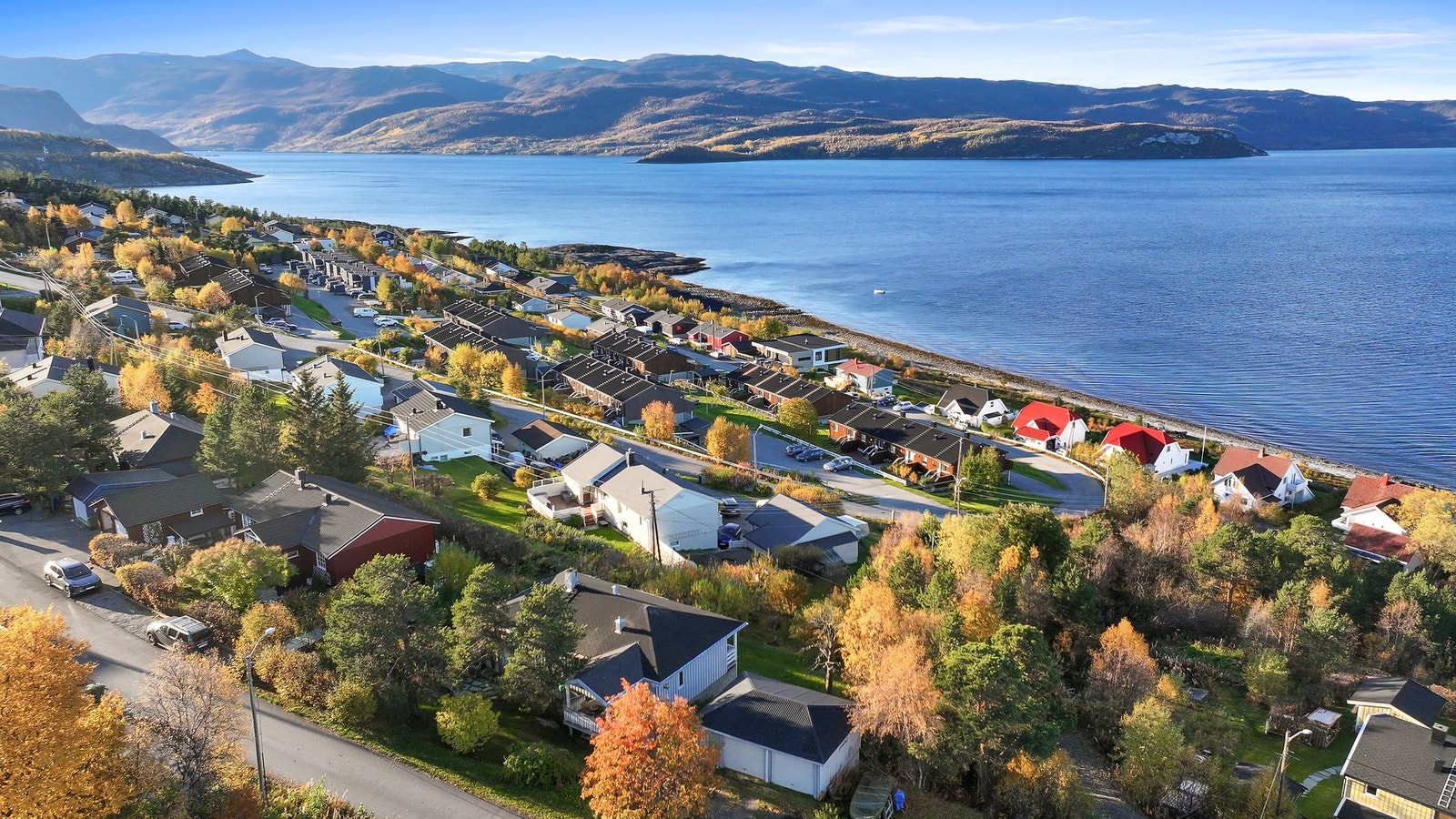 En trivelig enebolig med godkjent utleiedel. Galleribilde