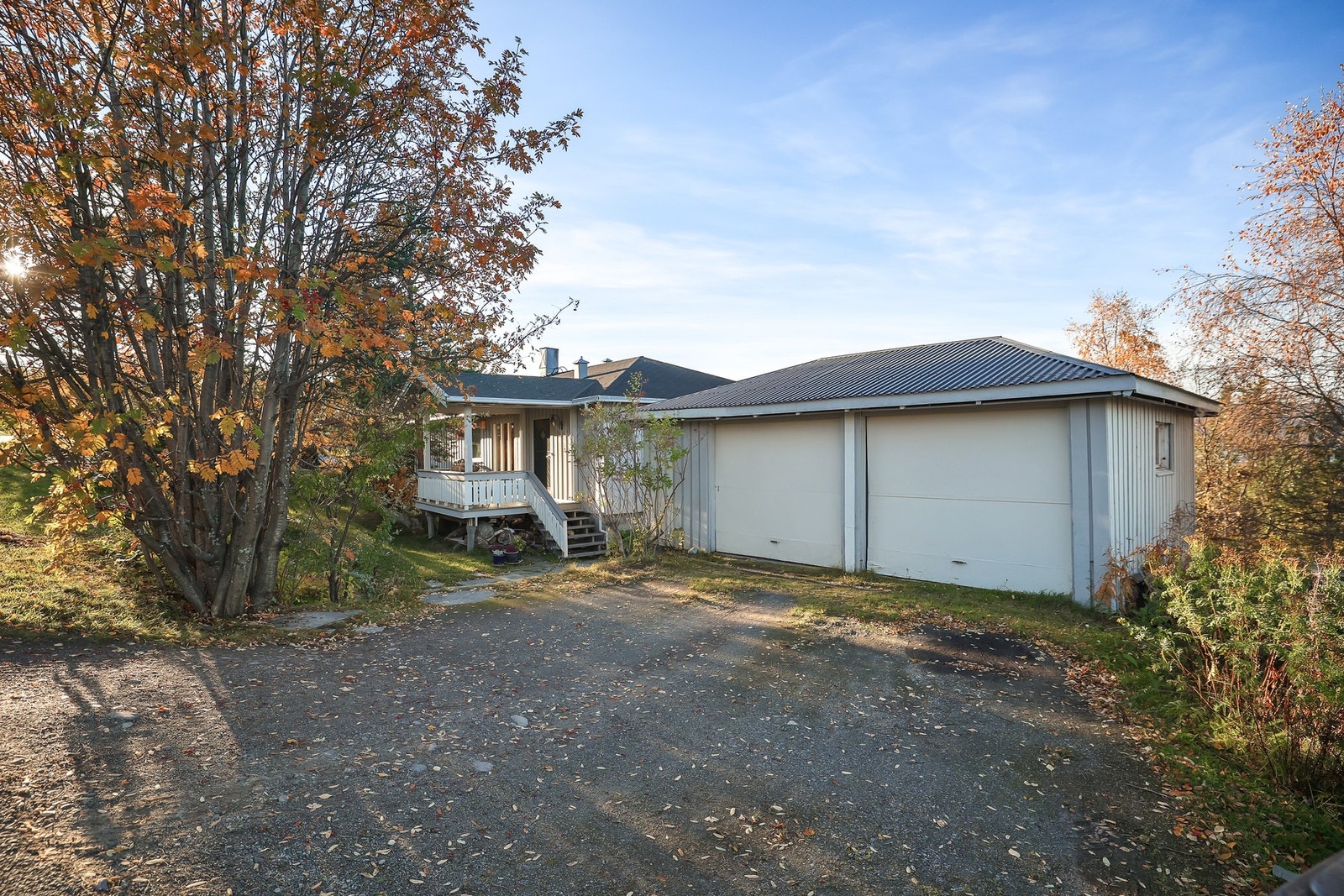 Garasjen er 66 kvm. Galleribilde