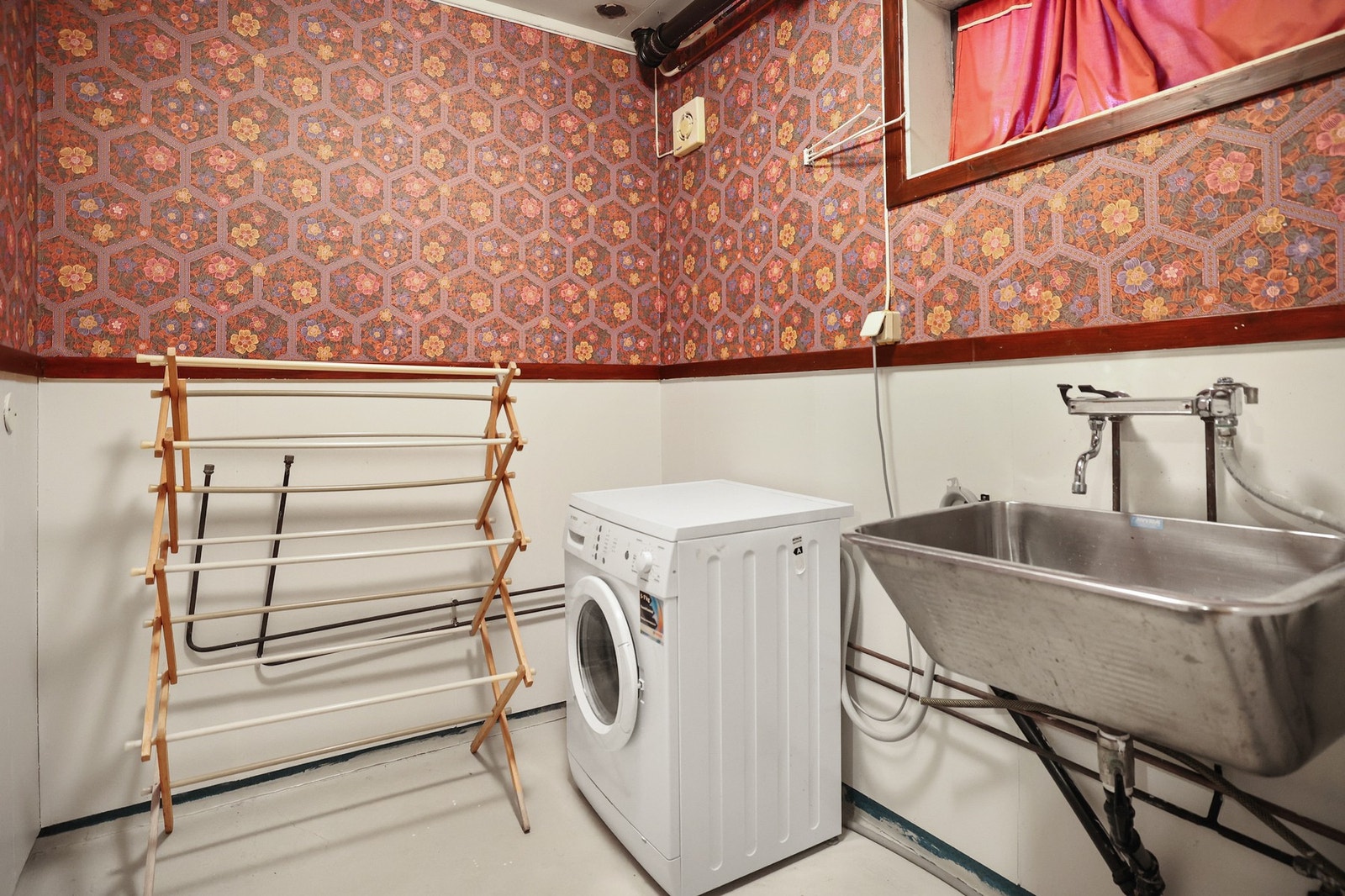 Vaskerom. Galleribilde