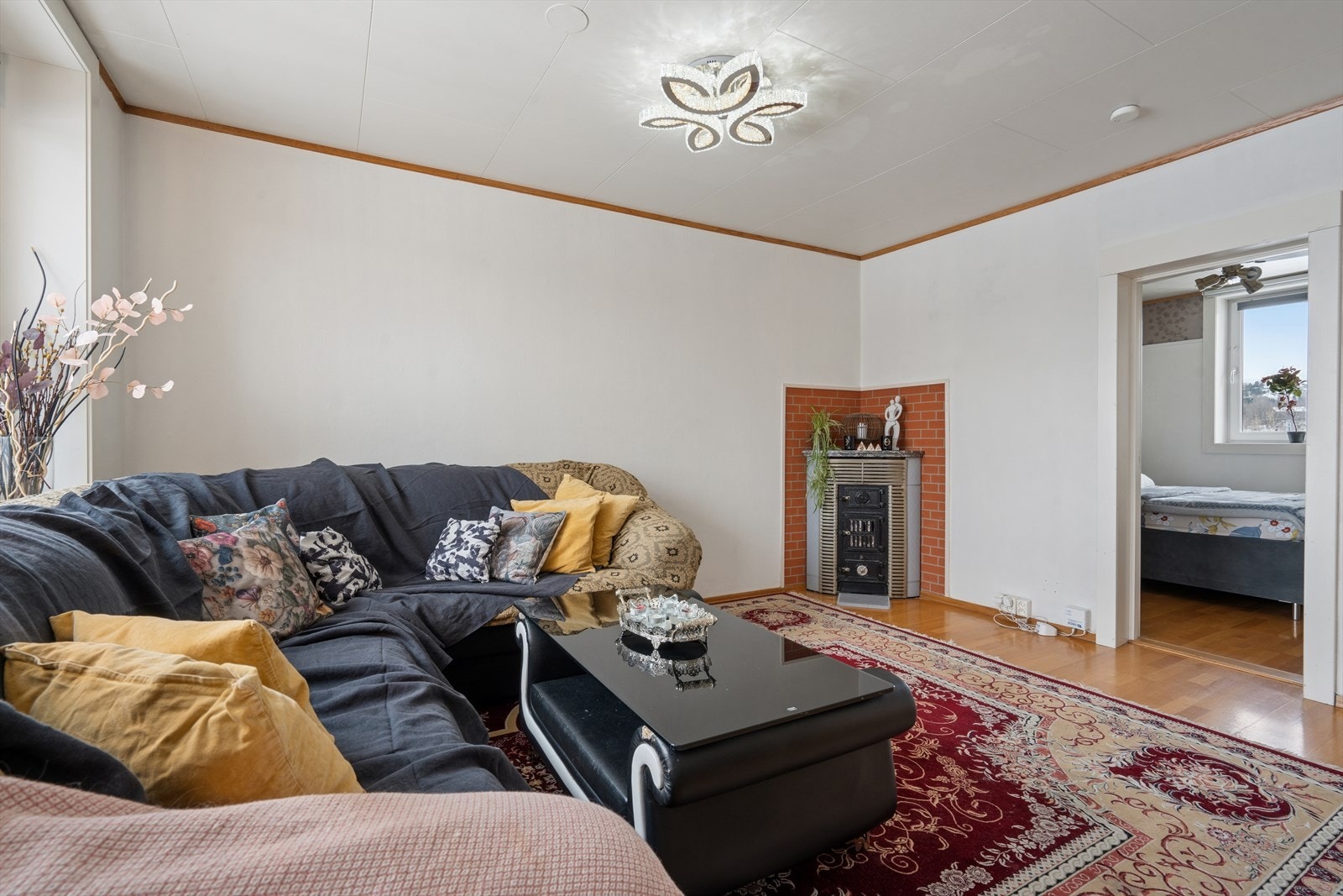 Leiligheten ligger fint i byggets andre etasje. Galleribilde