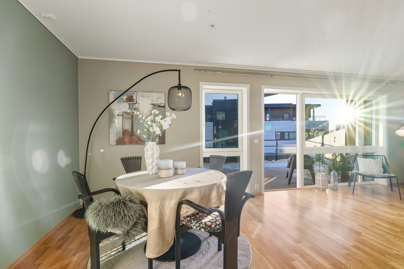 Spisestue - Vannbåren varme i gulv Galleribilde