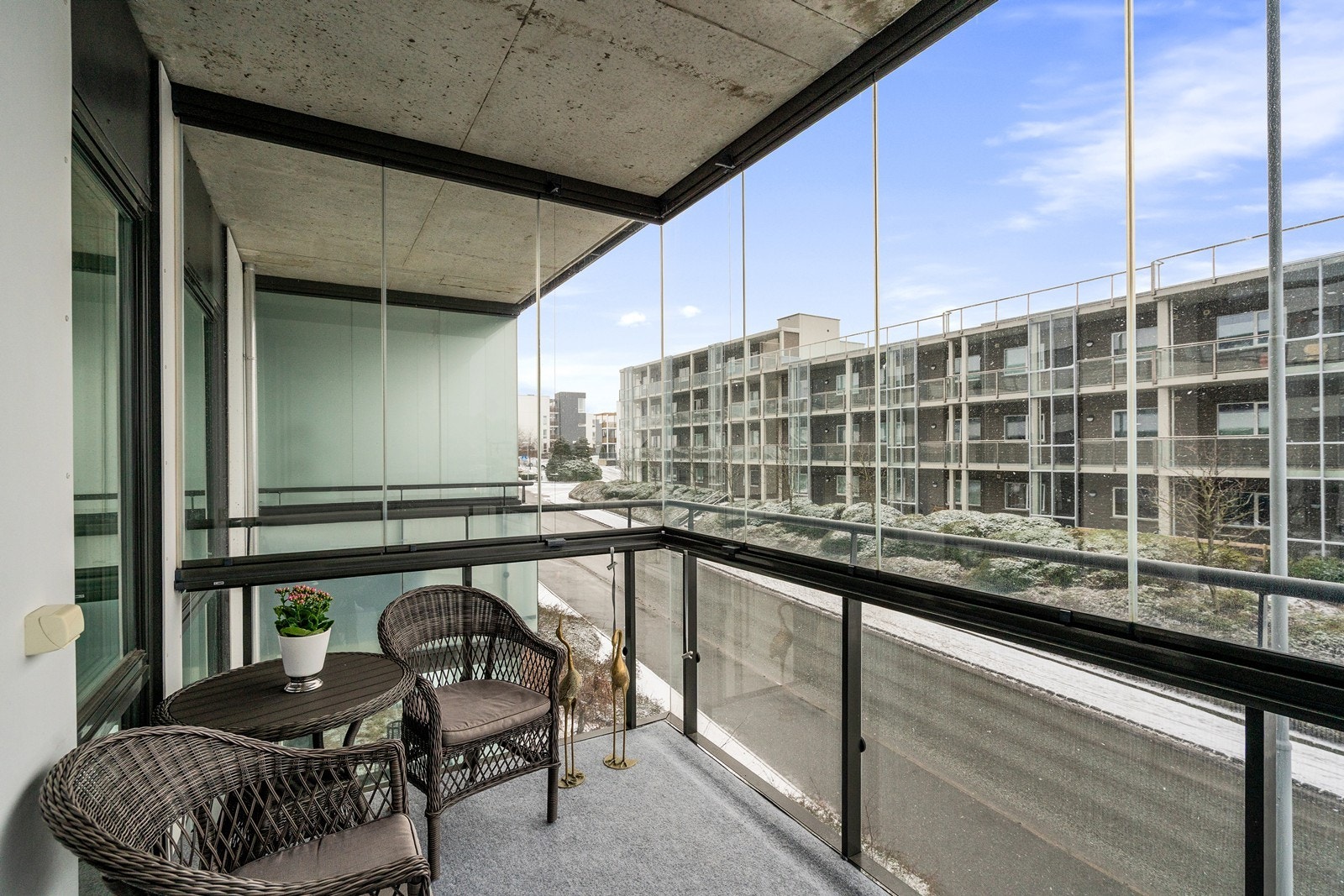 Innglasset balkong. Galleribilde