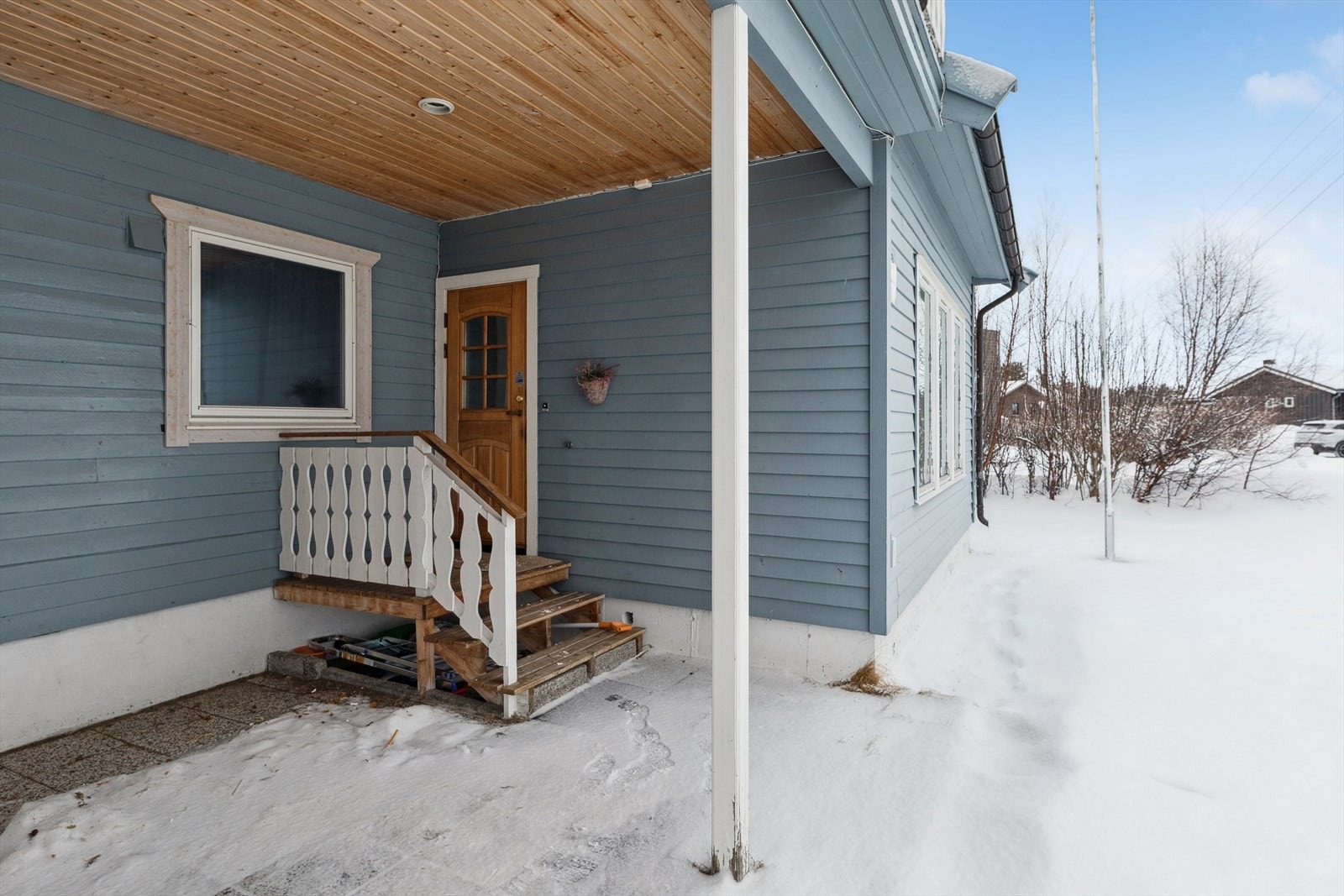 Boligen ligger fint til i et rolig og etablert nabolag med gangavstand til sentrum. Galleribilde