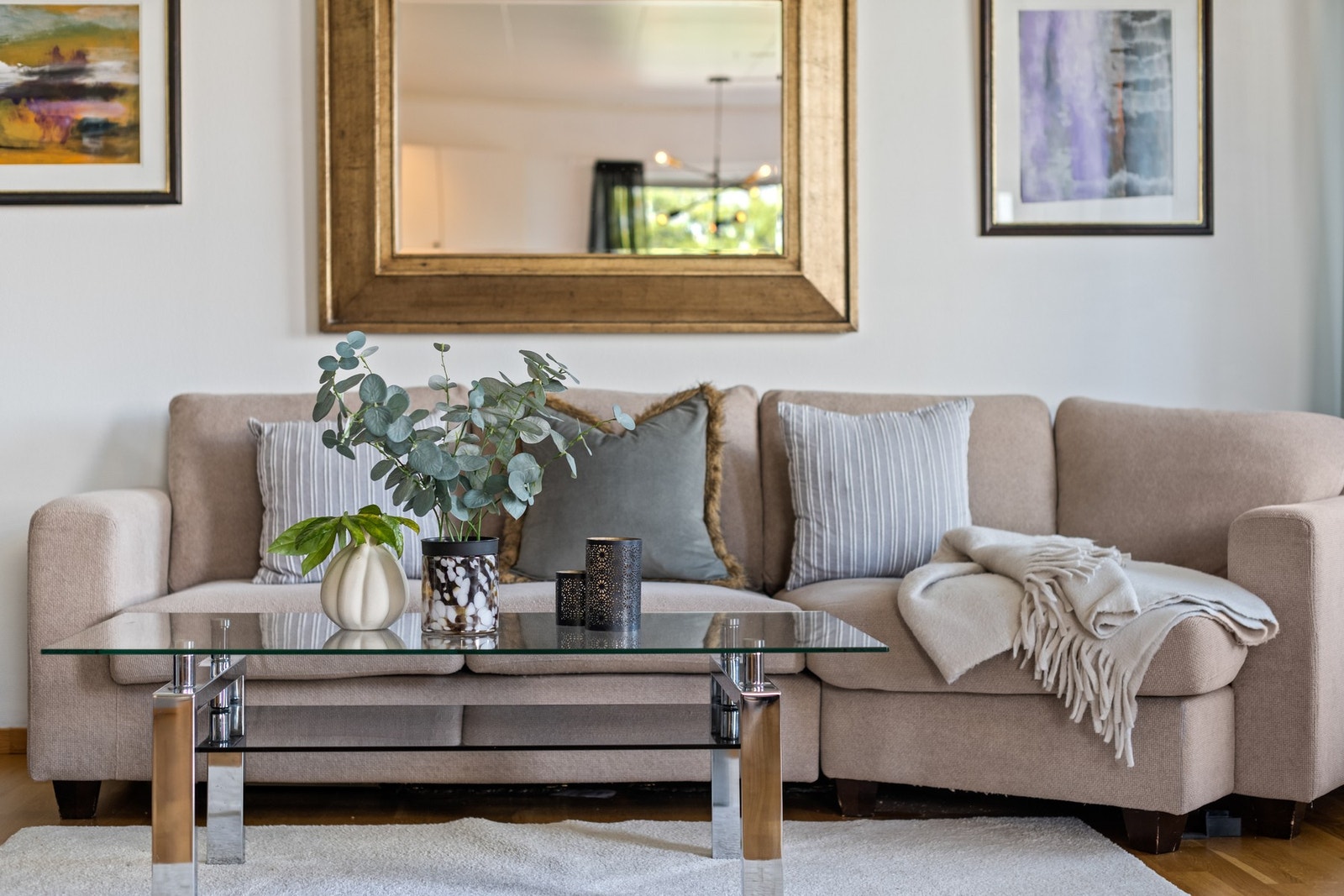 Boligen er bygget med tanke på både miljø og økonomi - med lavt energiforbruk, godt inneklima og minimalt vedlikehold. Galleribilde