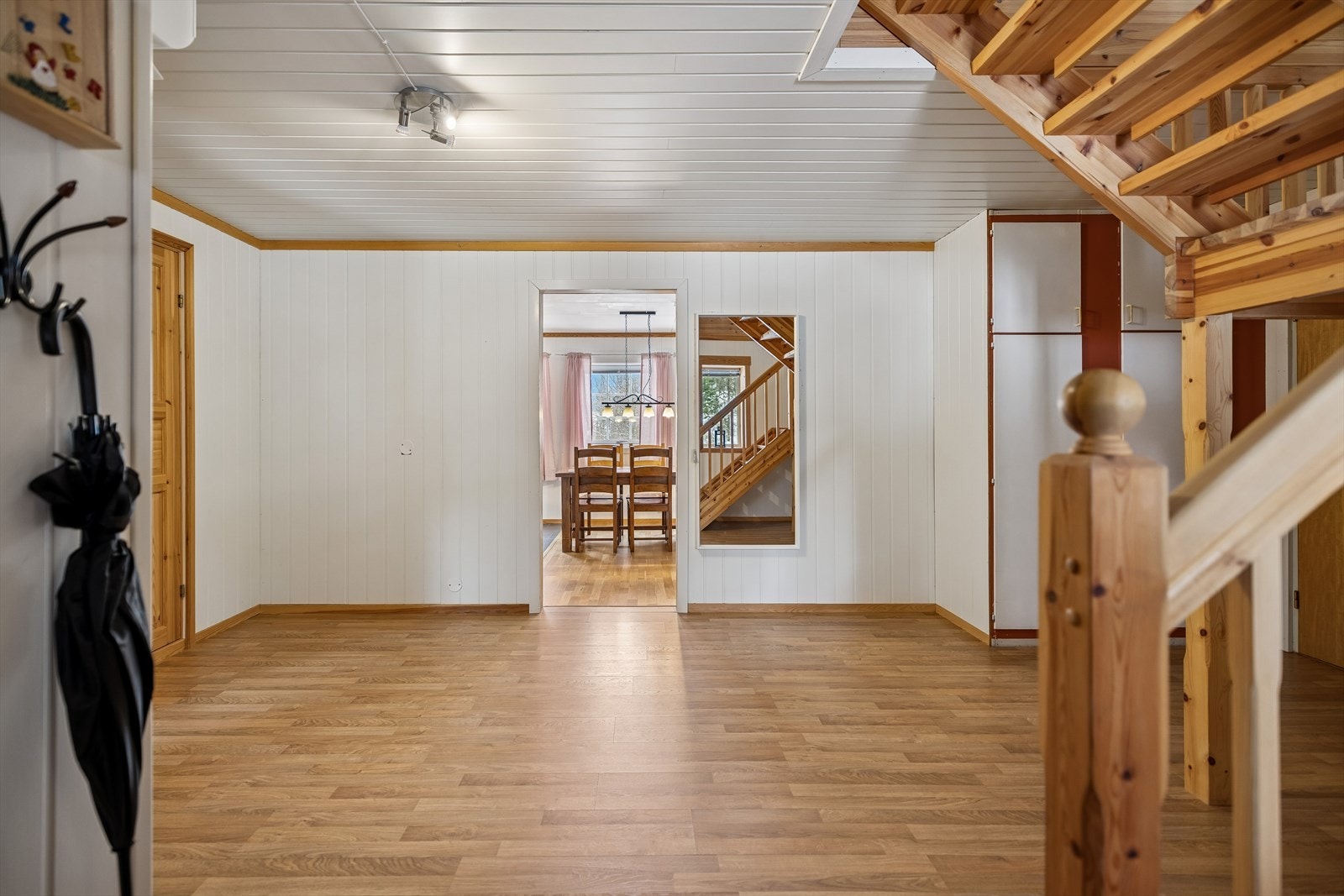 Svært romslig gang. Galleribilde