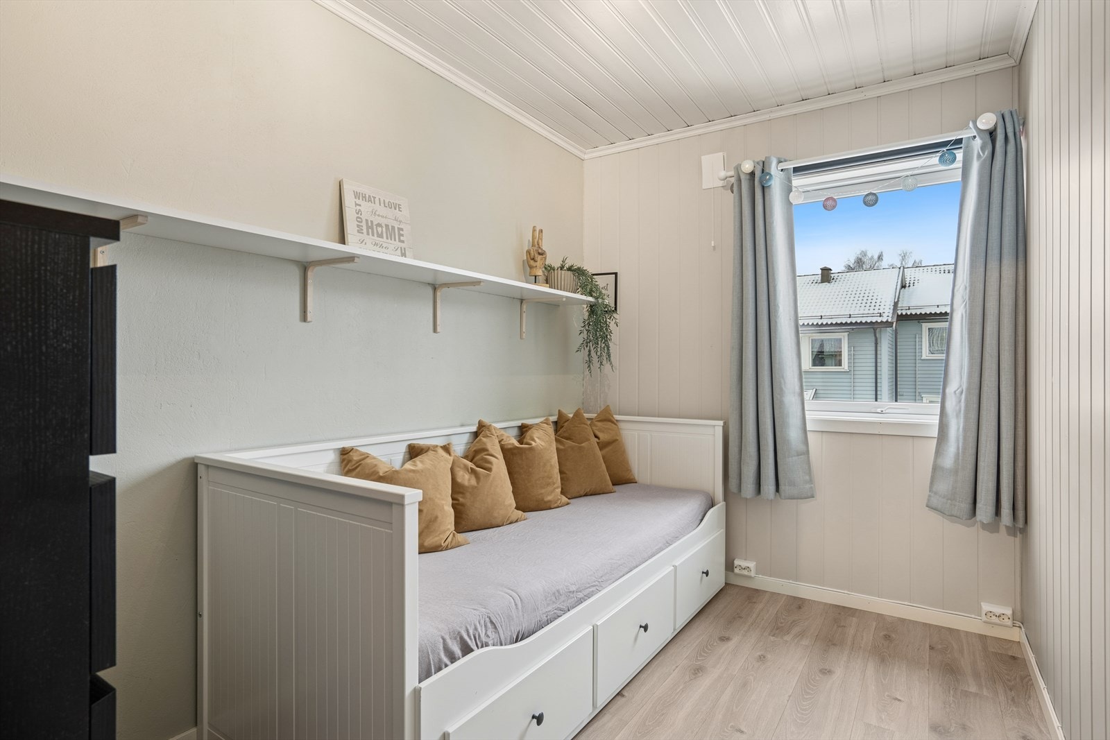 Soverom II - Passer ideelt for barnerom, kontor eller gjesterom. Galleribilde