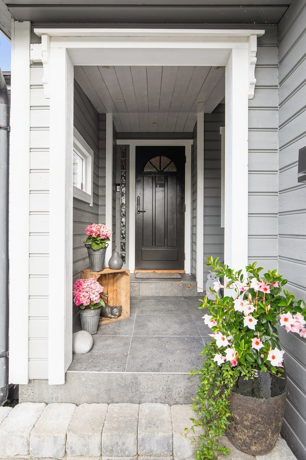 Velkommen til Drognestoppen 20! - En velholdt enebolig i sentrum. Kun 4 minutter å gå til Kiwi, 10 min til Årnes togstasjon... Galleribilde