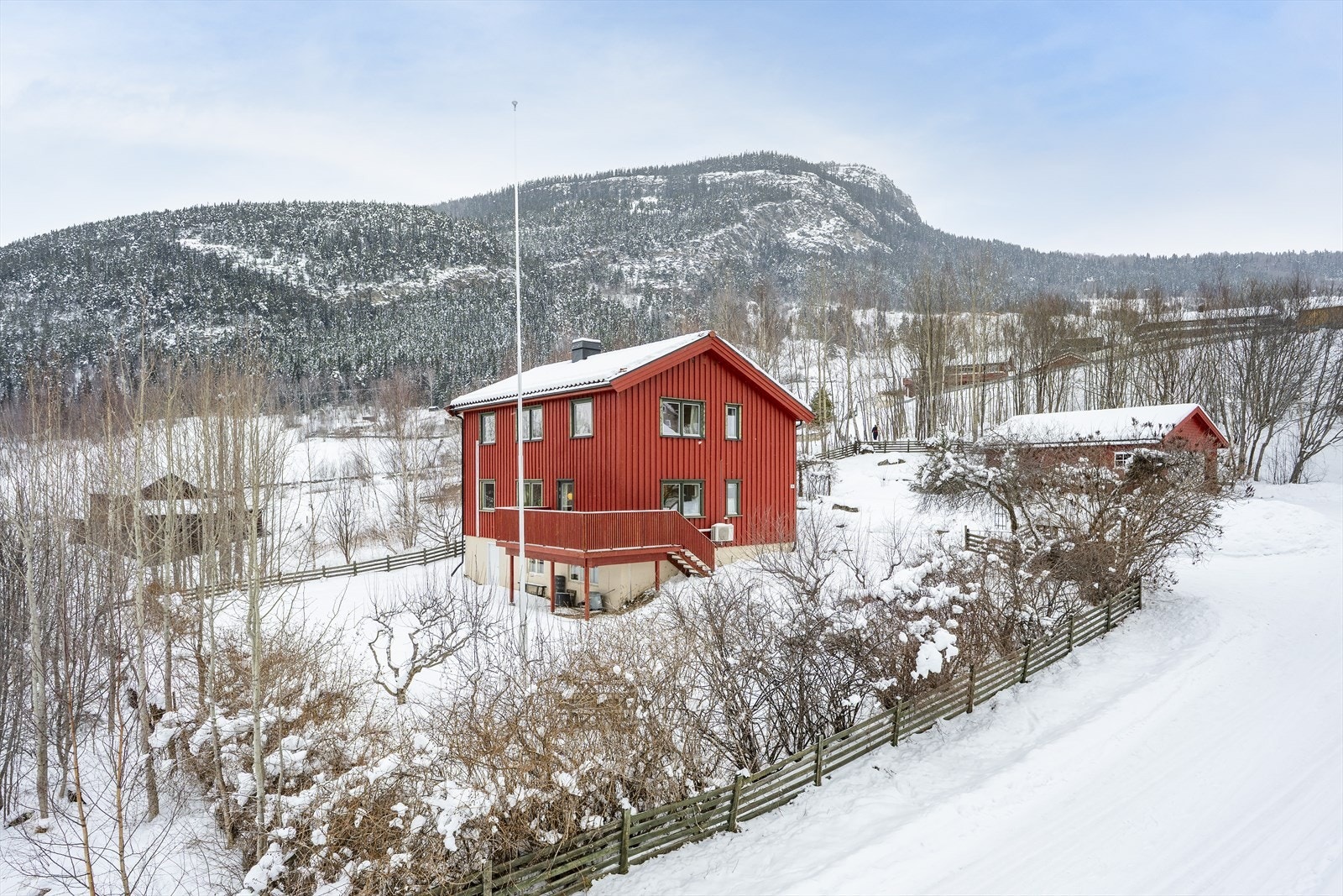 Eiendomsmegler 1 v/Unni Rolstad presenterer Torehaugvegen 14! Galleribilde