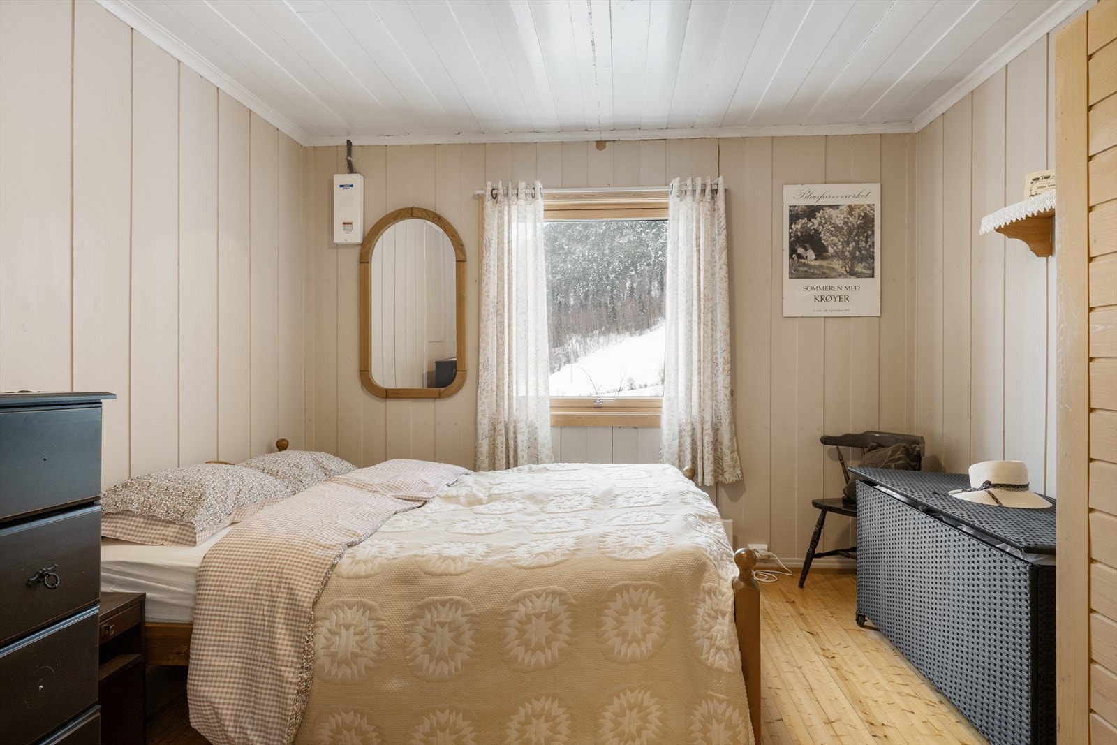 Hovedsoverom - etasjen har 4 soverom. Galleribilde