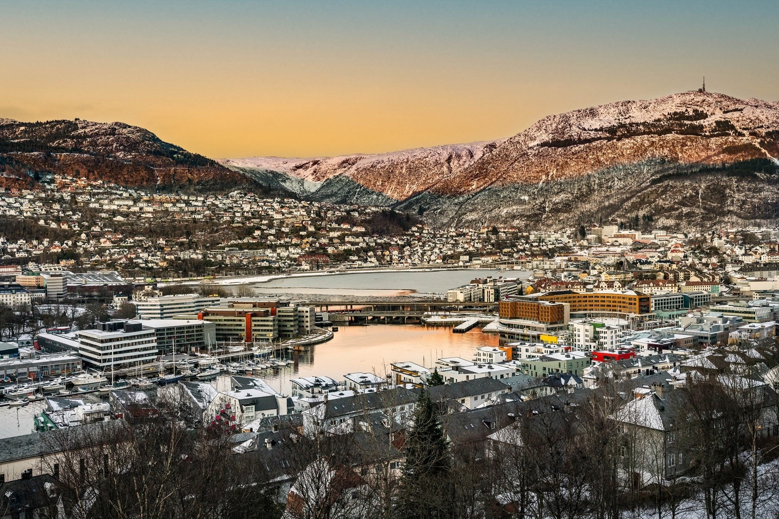 - Et nydelig nærområde med gode turstier og fantastisk utsikt! - Galleribilde