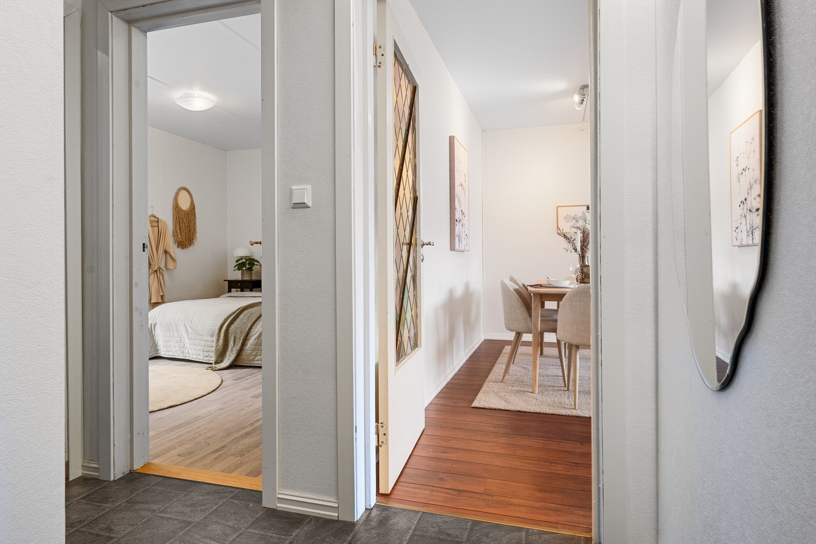 - Entréen måler 6,5 m² - Galleribilde