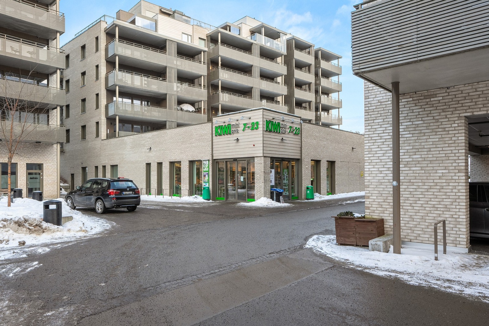 Leiligheten har en supersentral beliggenhet med gangavstand til alt du trenger i hverdagen. Galleribilde