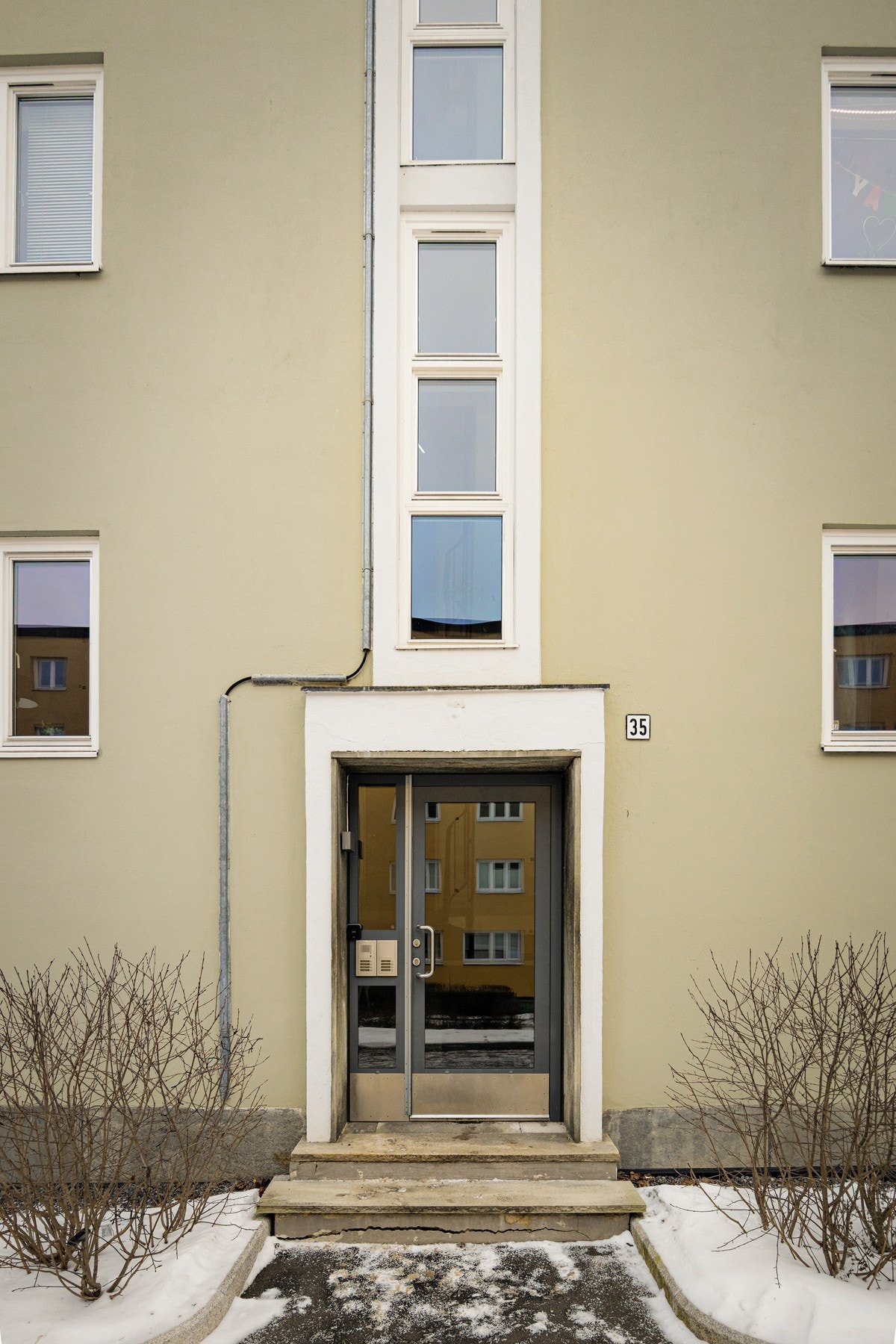 Her bor du i et veldrevet borettslag med god økonomi. Borettslaget har 18 parkeringsplasser for leie etter venteliste. Galleribilde