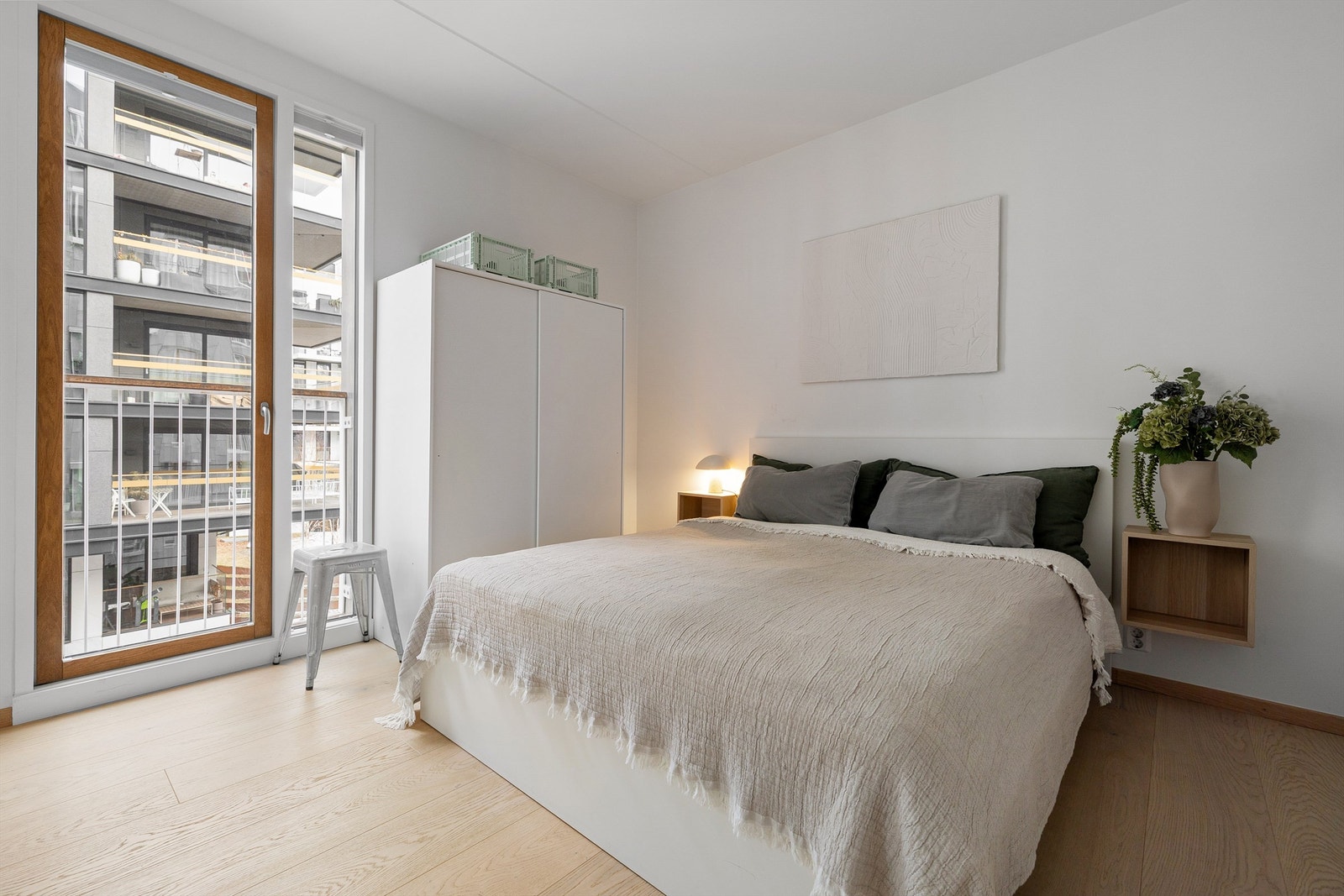 Hovedsoverommet er på hele 14 m², som gir plass til stor seng og annen møblering. Galleribilde