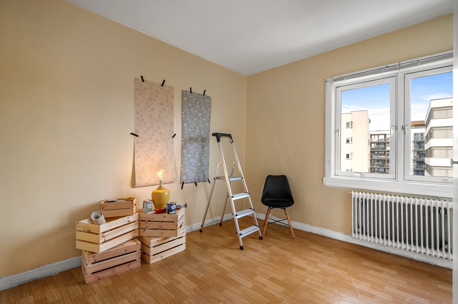 Store vindusflater sikrer rikelig med naturlig lysinnslipp Galleribilde