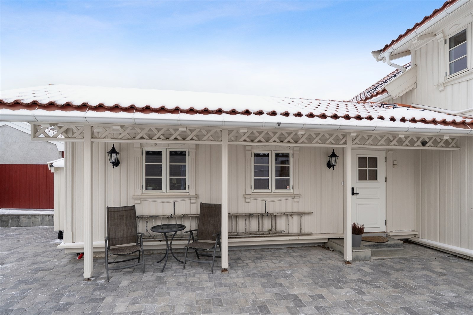 Overbygd inngangsparti Galleribilde