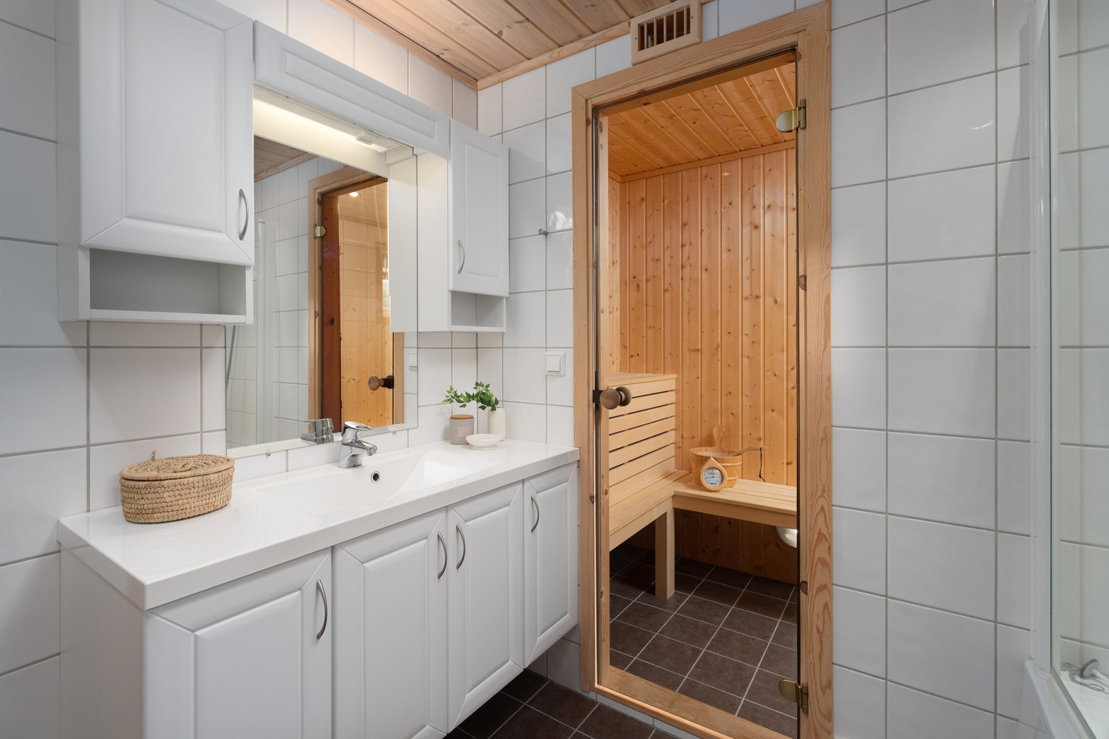 Bad med badstue. Galleribilde