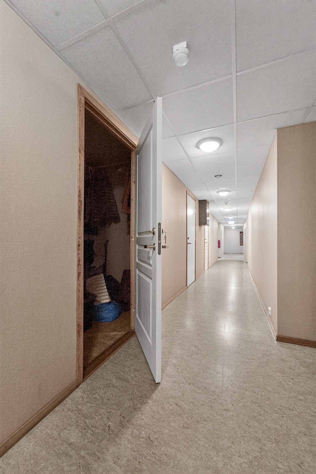 Bod i felles gang like ved inngang til leiligheten Galleribilde