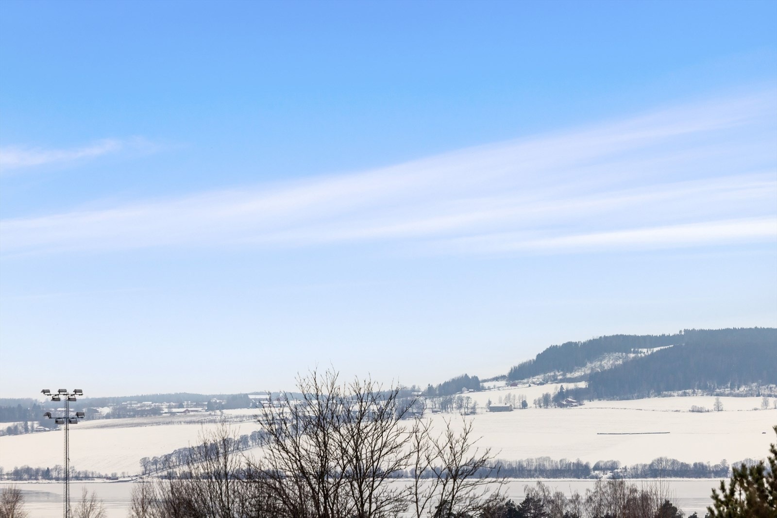 Her kan du enkelt finne roen og nyte både sol og utsikt! Galleribilde