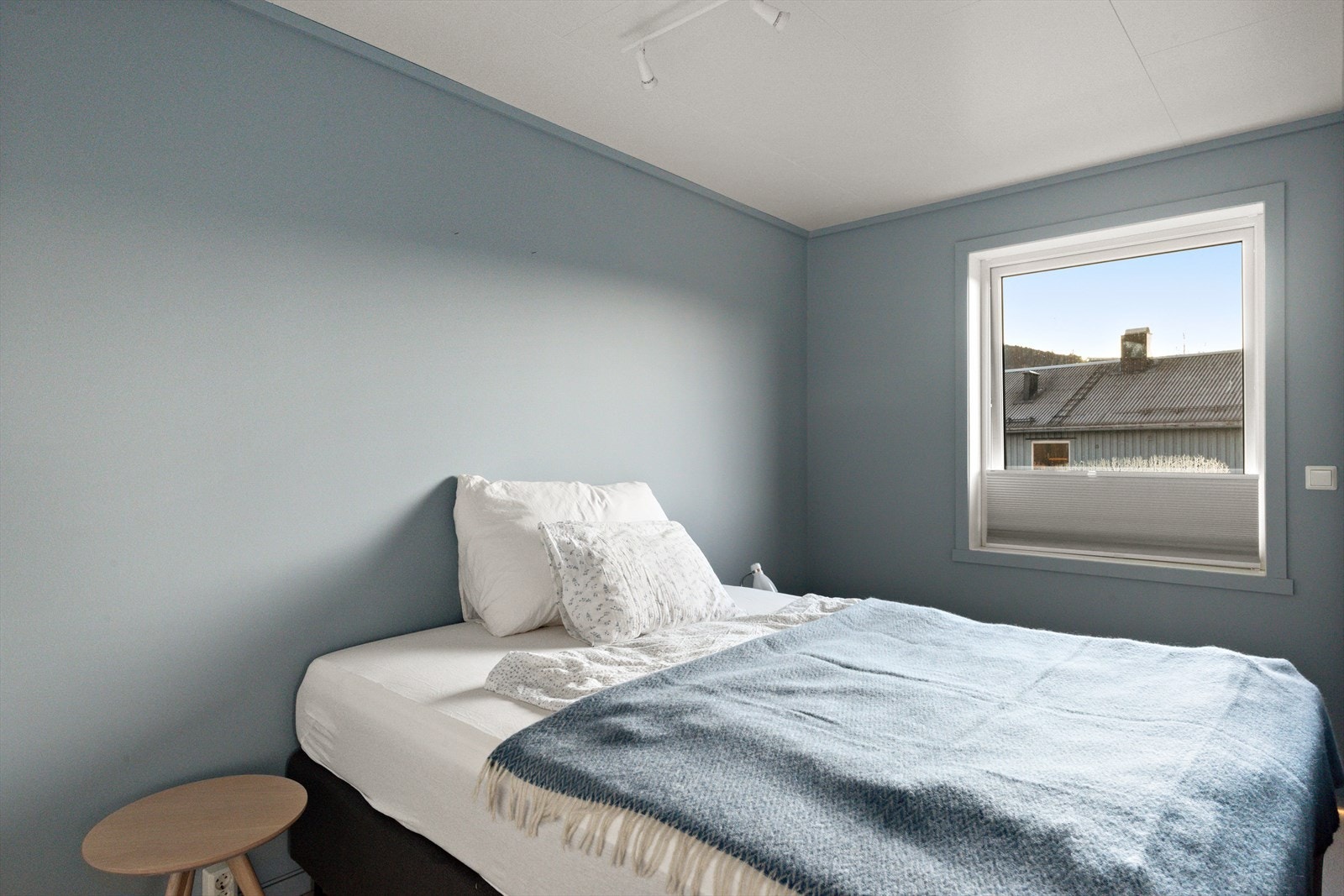 Soverom innenfor stue. Galleribilde