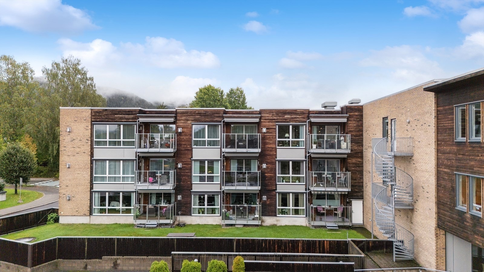 Her bor du i et moderne bygg med nærhet til både natur og byliv. Galleribilde