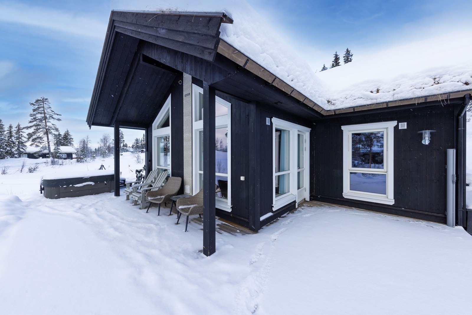 Moderne og delikat fjellhytte med høy standard | Bad m/badstue + toalettrom + jacuzzi | 5 soverom | Romslig stue/kjøkken! Galleribilde