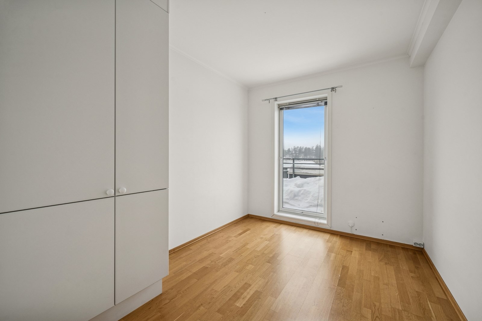 Soverom 2. Perfekt som barnerom, gjesterom eller hjemmekontor. Fleksibelt rom som kan tilpasses ulike behov. Galleribilde