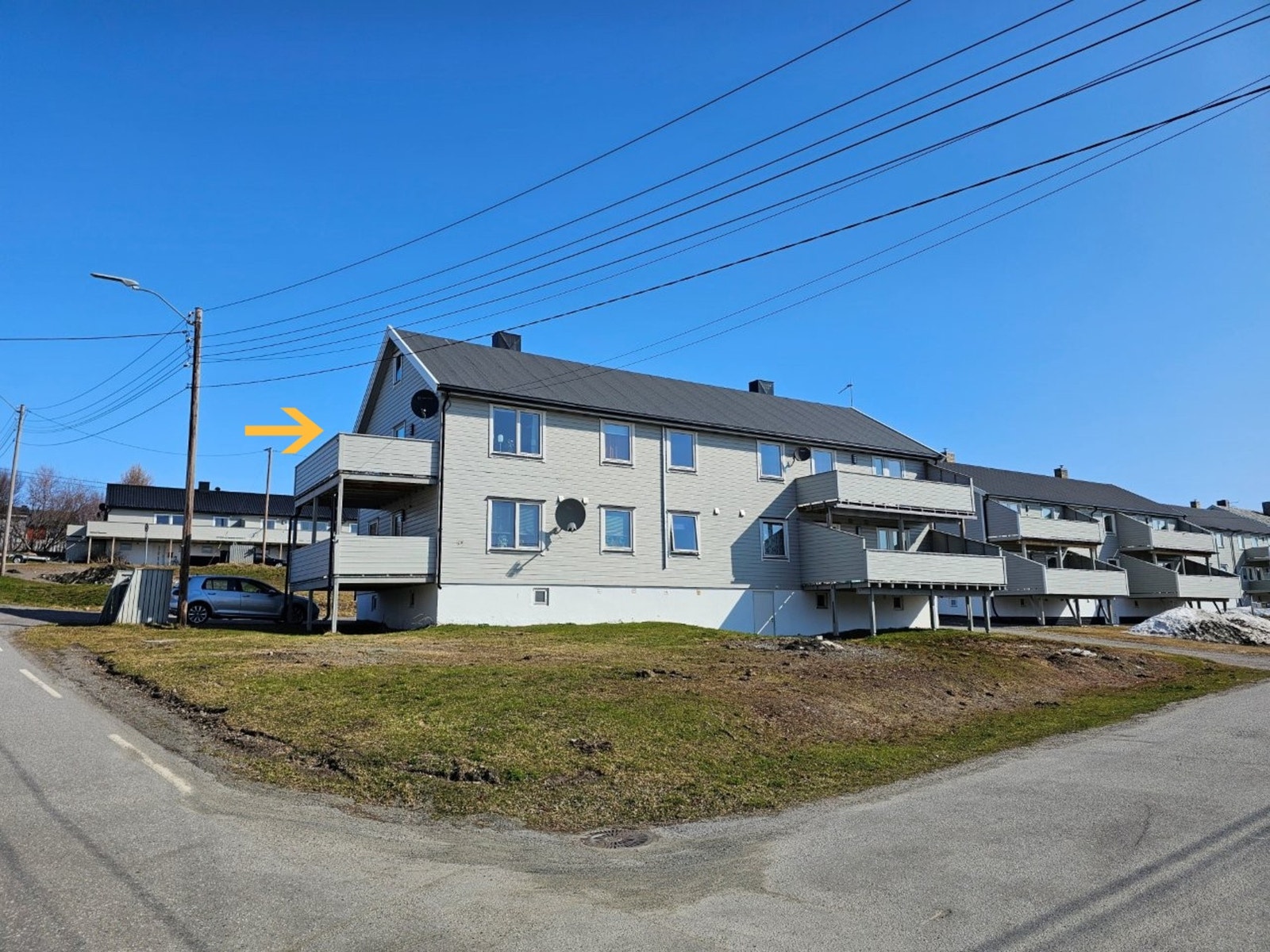 Leiligheten ligger i boligens 2.etg. som gir en fin kombinasjon av utsikt, gode lysforhold og lite innsyn Galleribilde