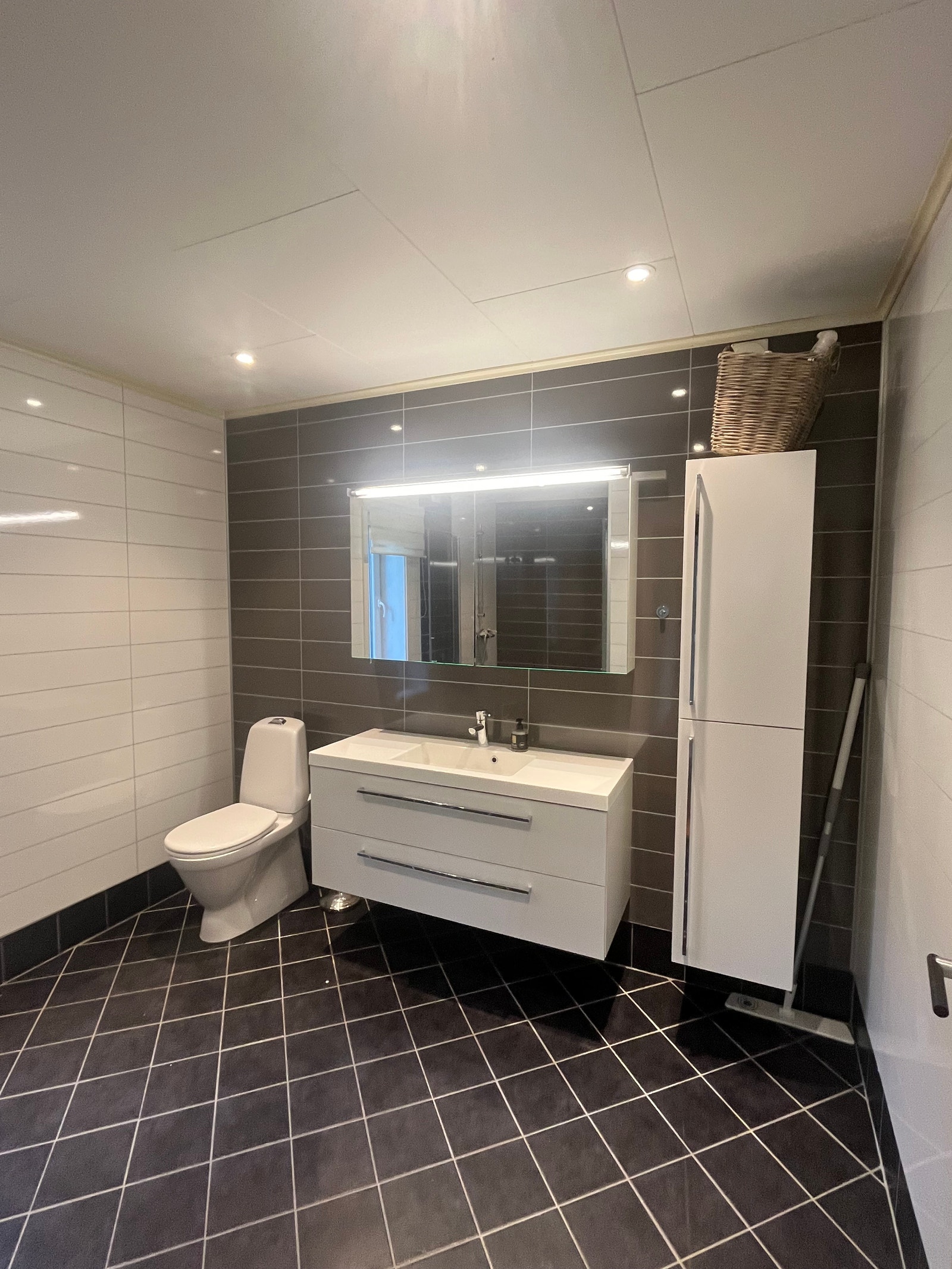 Bad 1 etg Galleribilde