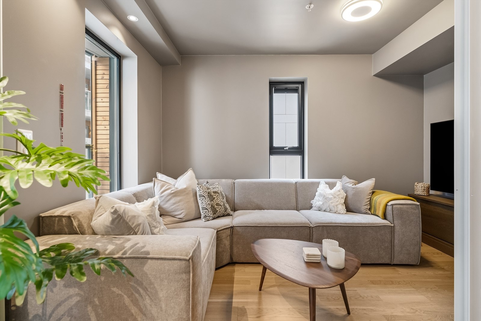 Her er det god plass til et hyggelig sofahjørne! Galleribilde