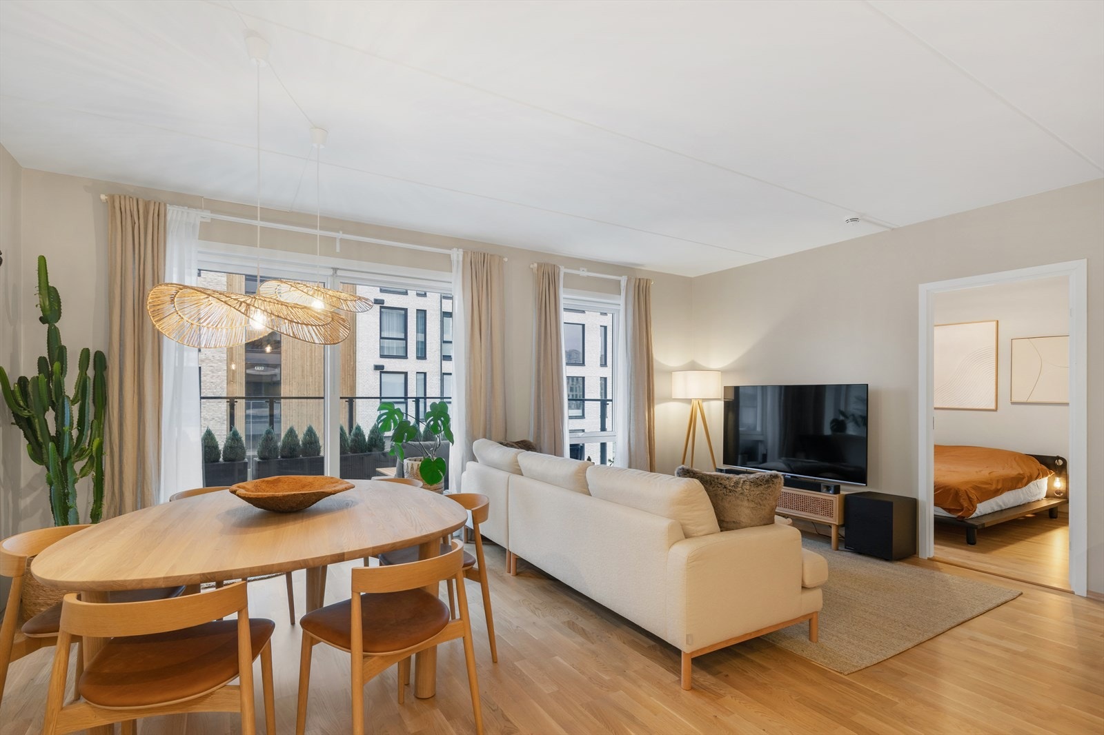 Stue - plass til spisebord Galleribilde