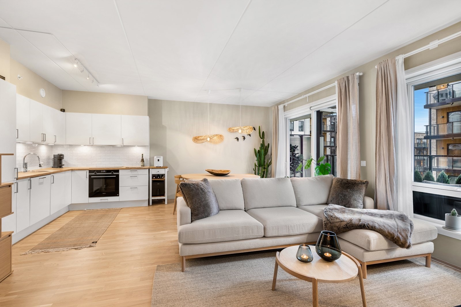 Stue - fjernvarme i leiligheten Galleribilde