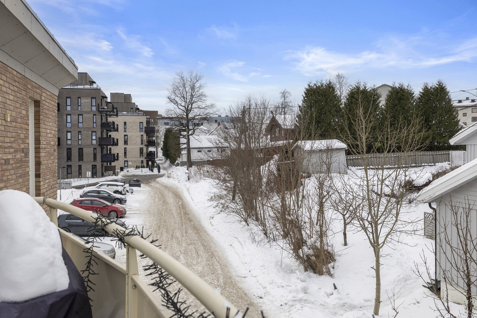 Fra boligen er det kort vei til flotte tur- og friluftsområder med stier langs Nitelva og Sagelva. Galleribilde