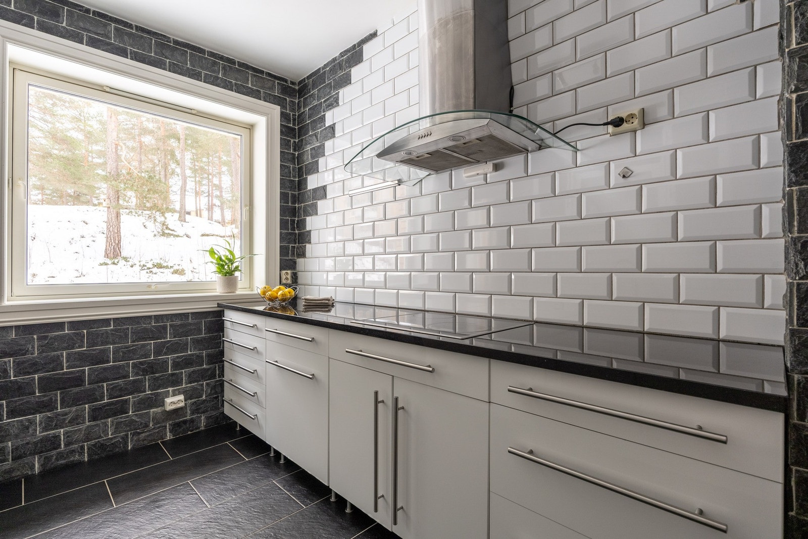 Leiligheten har en effektiv planløsning med separat kjøkken. Galleribilde