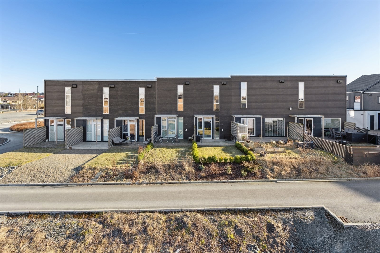 Kort vei til både skoler, barnehager og ulike idretts- og fritidsaktiviteter. Galleribilde